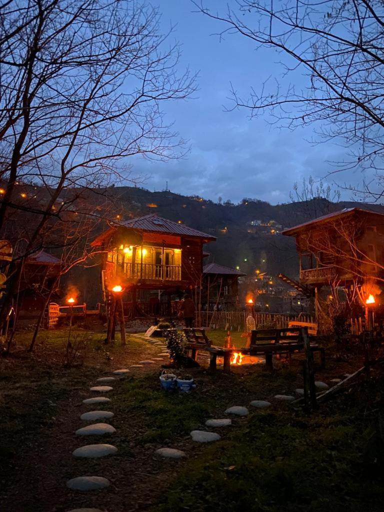 Aparthotel Zeni De Vore Serender & House à Rize Extérieur photo